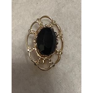 Vintage Black Glass Faux Onyx Brooch Gold Tone Openwork Filigree Safety Clasp